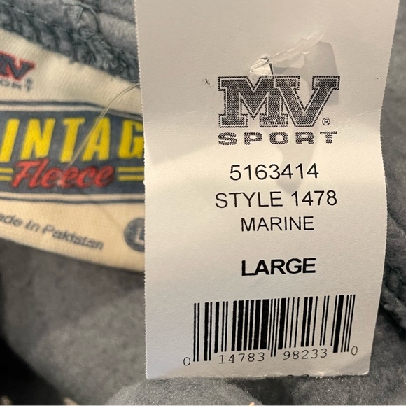 Boston Massachusetts Est. 1630 Embroidered Hoodie Sweatshirt with Pocket - Picture 11 of 11